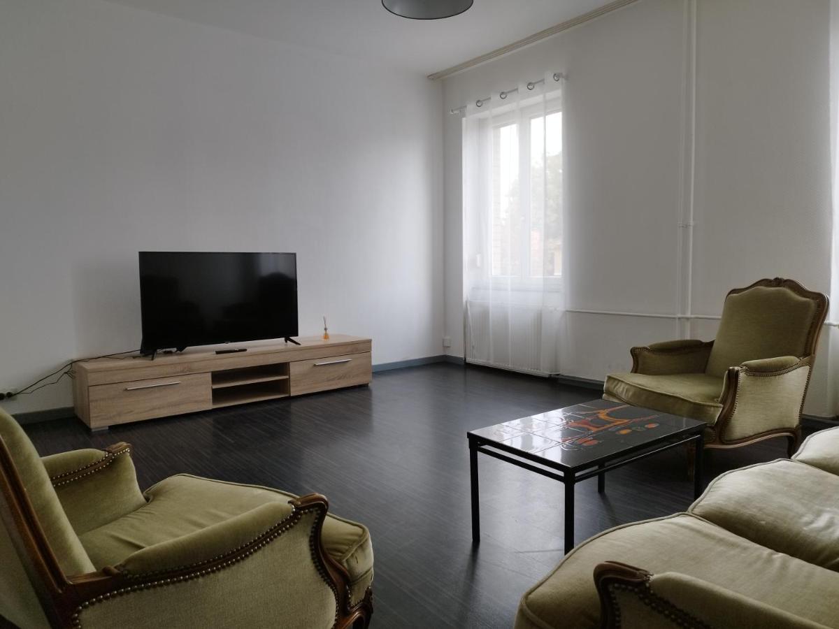Le Thannois - Appartement 2 Chambres, Salon, Cuisine Equipee, Parking Et Wifi Gratuit Miluza Zewnętrze zdjęcie